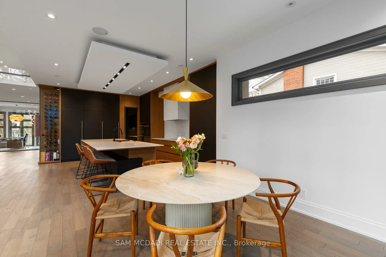 267, Kenollie, Mineola, Mississauga
