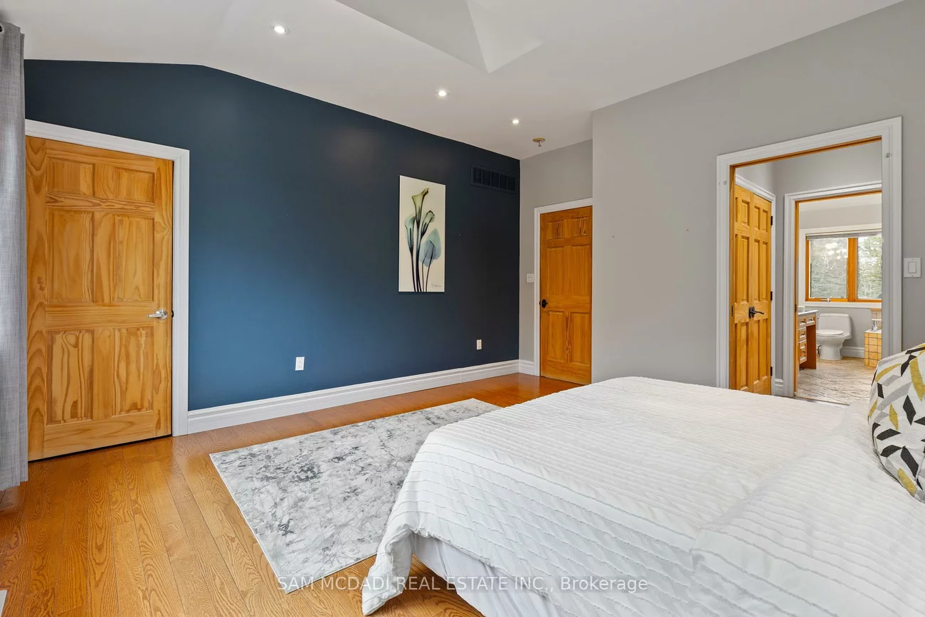 690, Meadow Wood, Clarkson, Mississauga