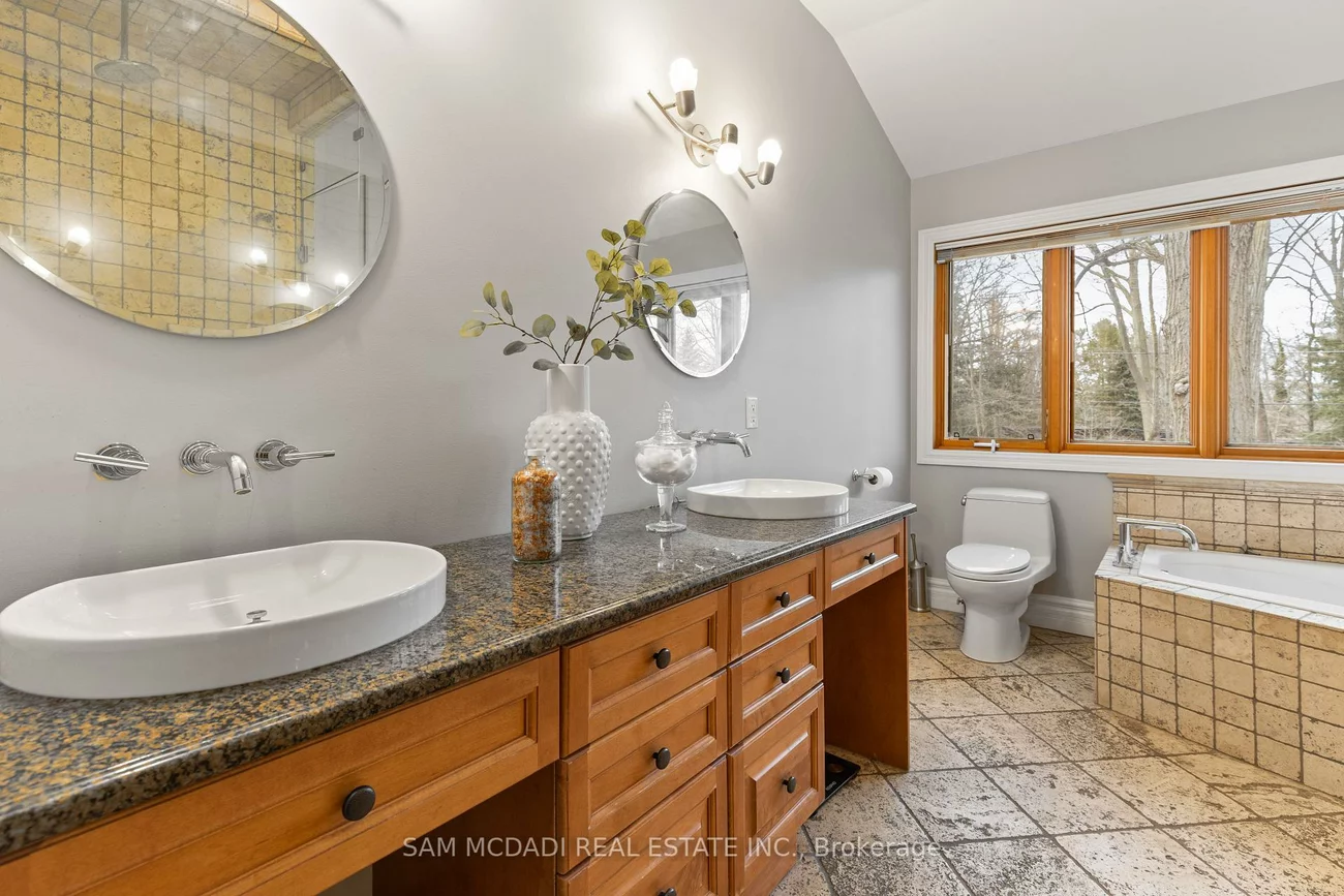 690, Meadow Wood, Clarkson, Mississauga