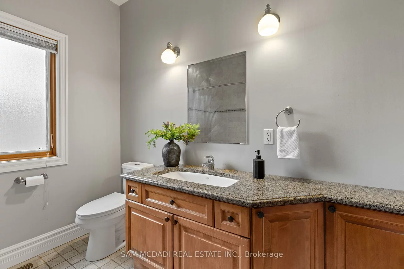 690, Meadow Wood, Clarkson, Mississauga