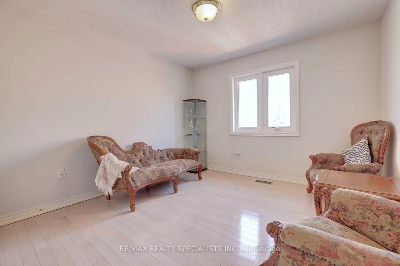 2923, Hammond, Sheridan, Mississauga