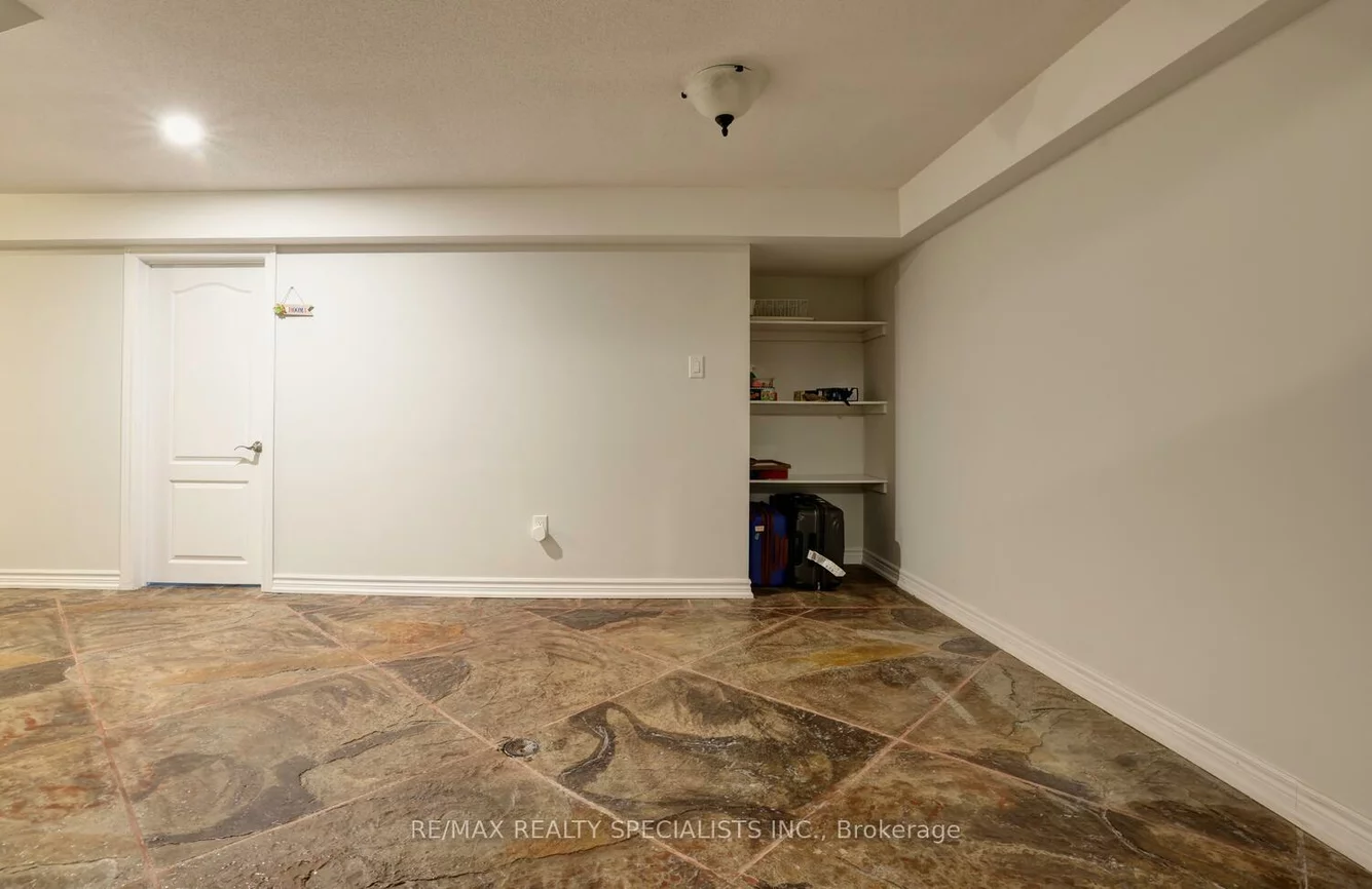 2923, Hammond, Sheridan, Mississauga