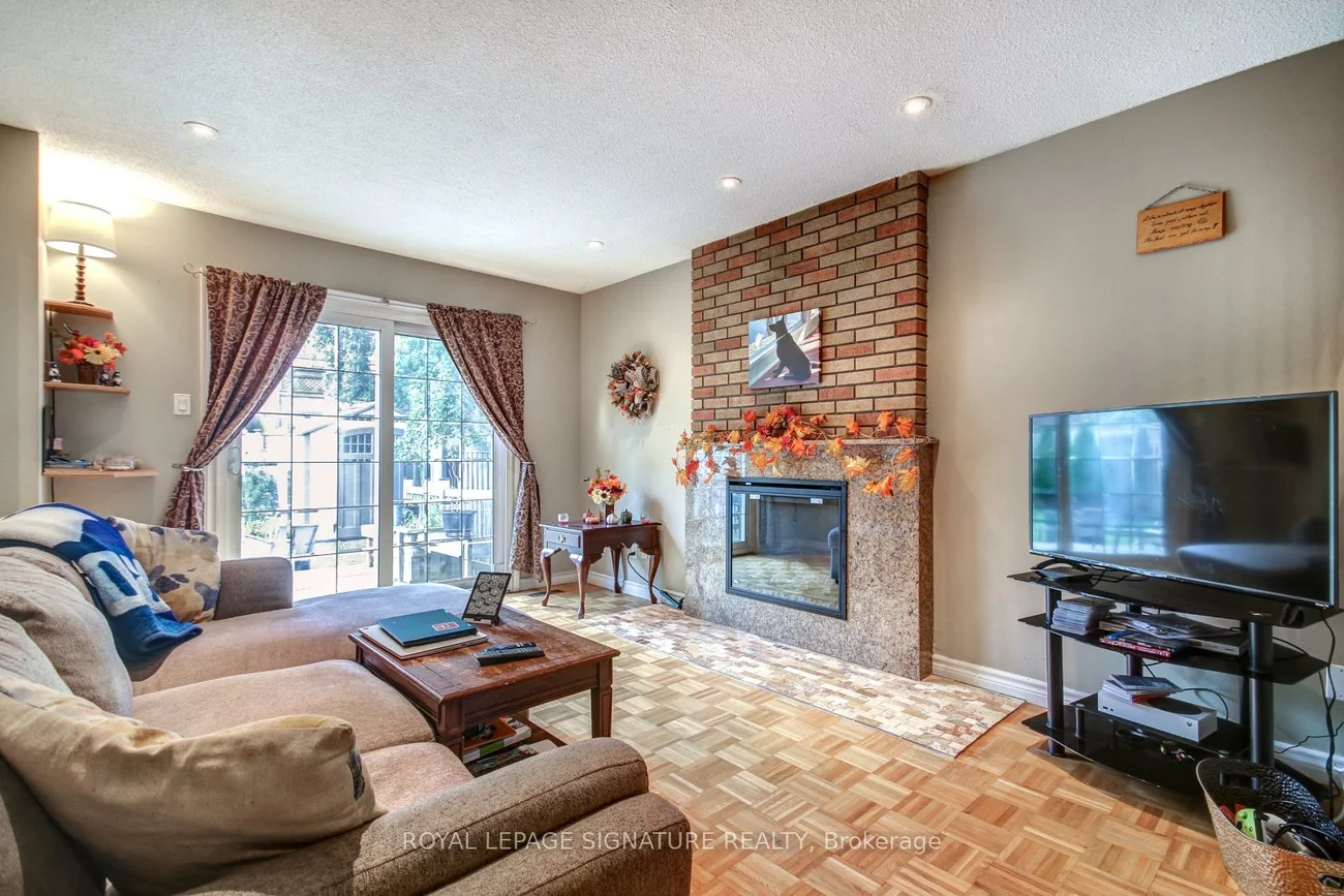 4188, Martlen, Erin Mills, Mississauga