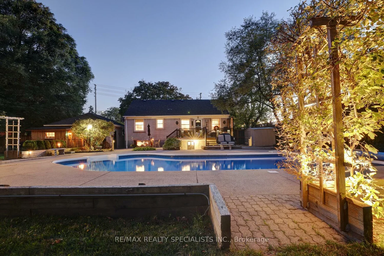 2633, Liruma, Sheridan, Mississauga