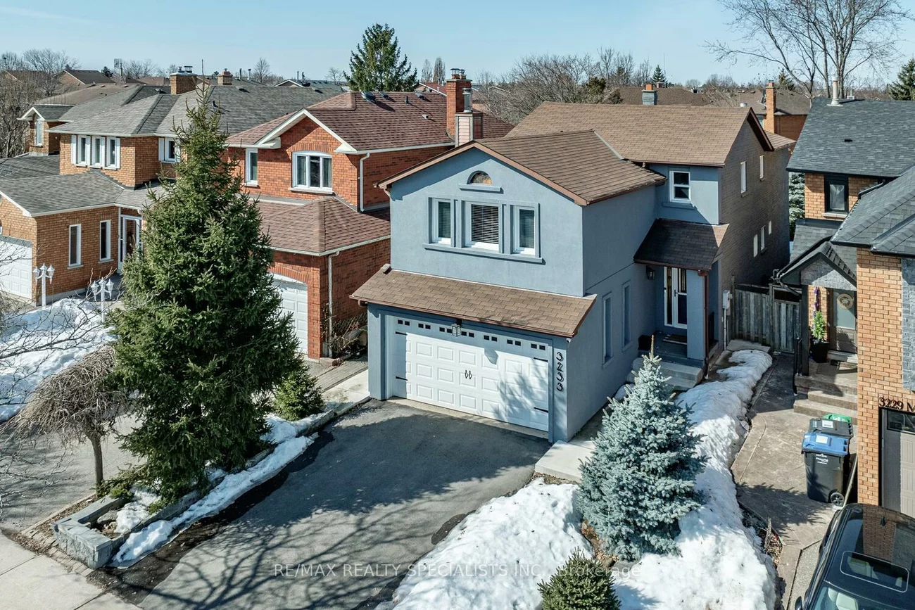 3233, McMaster, Erin Mills, Mississauga