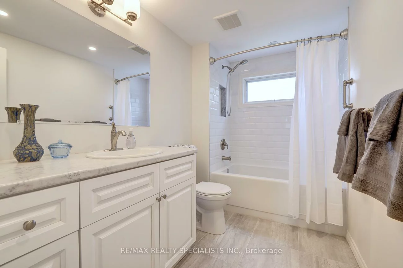 2521, Frankfield, Sheridan, Mississauga
