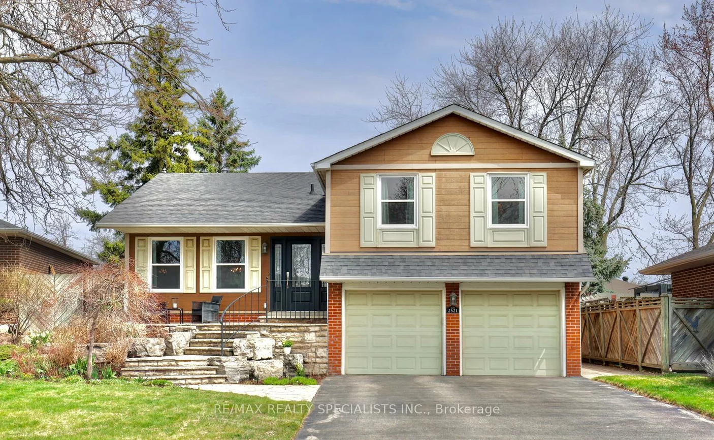 2521, Frankfield, Sheridan, Mississauga
