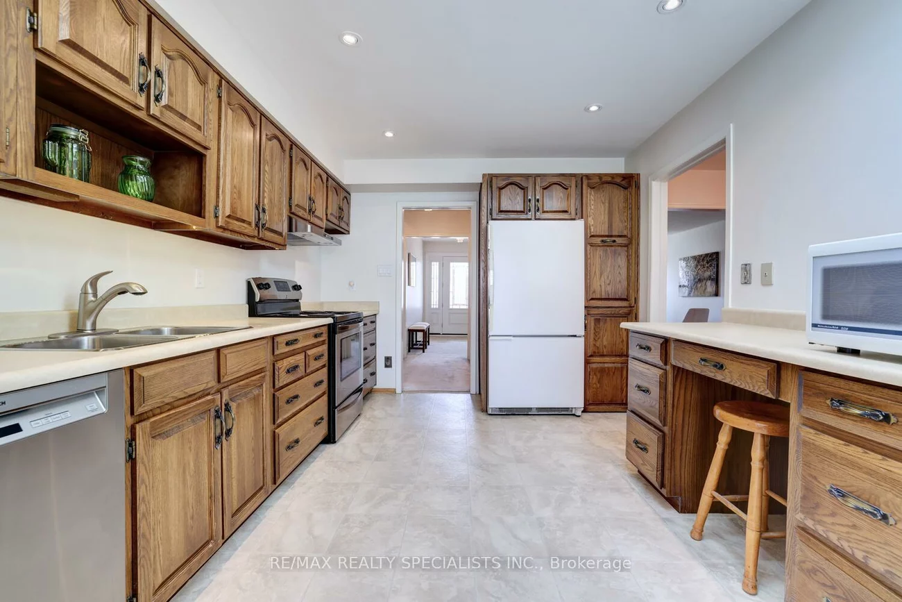 2521, Frankfield, Sheridan, Mississauga