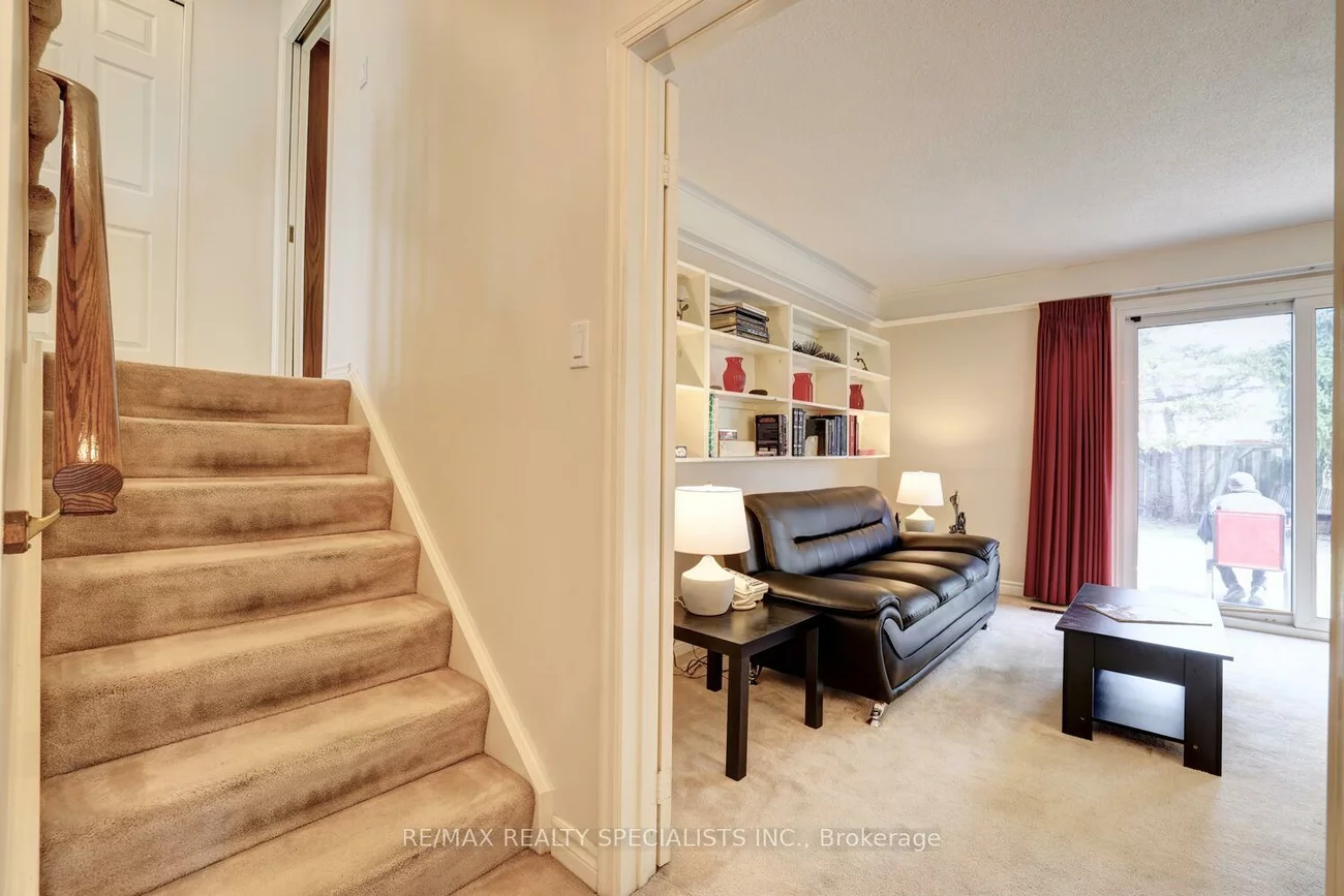 2521, Frankfield, Sheridan, Mississauga