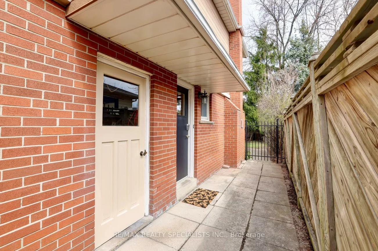 2521, Frankfield, Sheridan, Mississauga