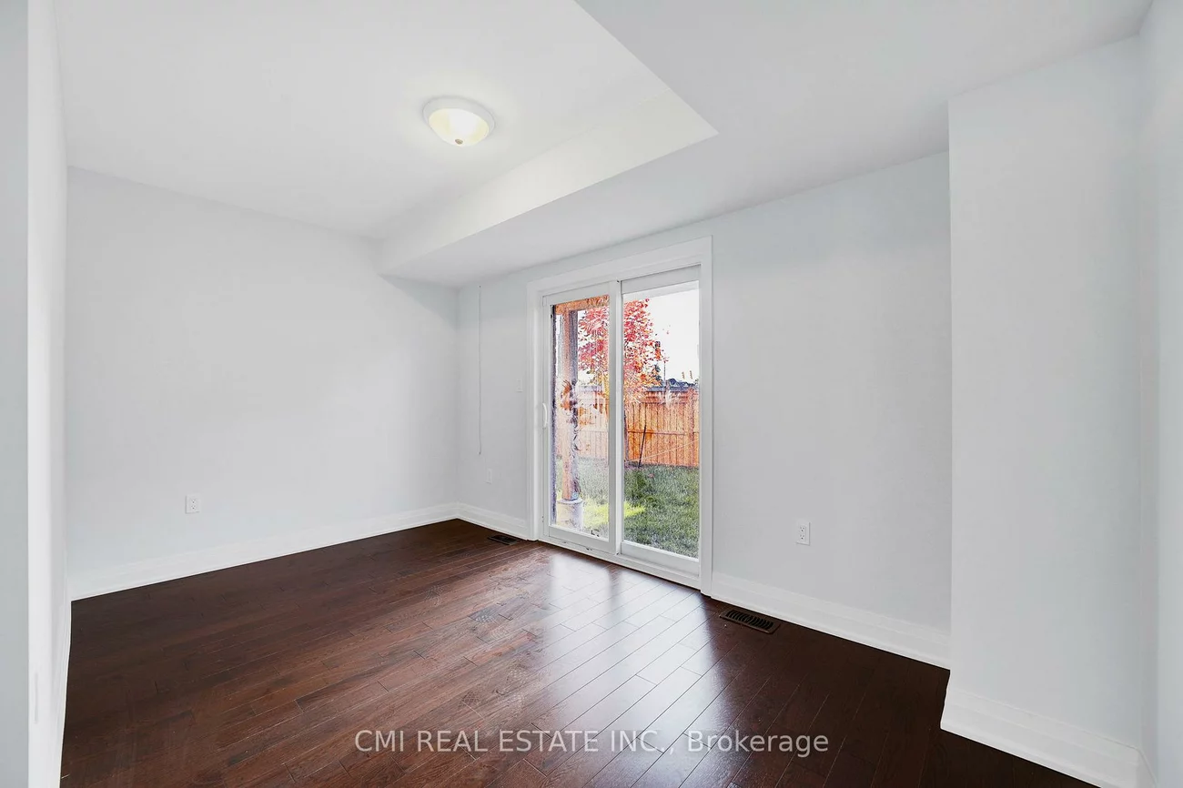 2122, Royal Gala, Lakeview, Mississauga