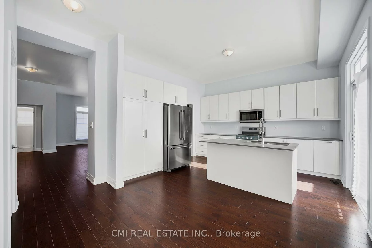 2122, Royal Gala, Lakeview, Mississauga
