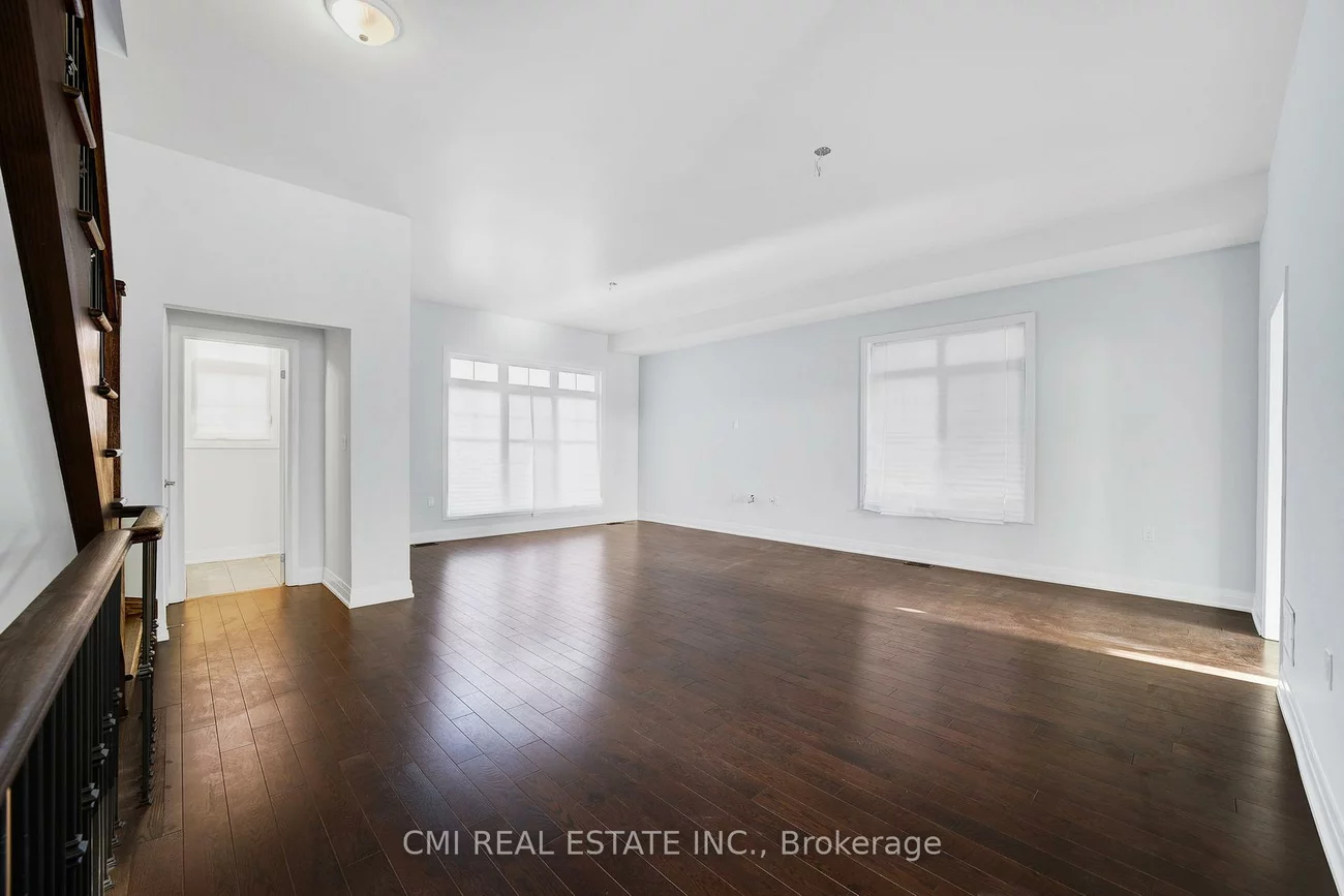2122, Royal Gala, Lakeview, Mississauga