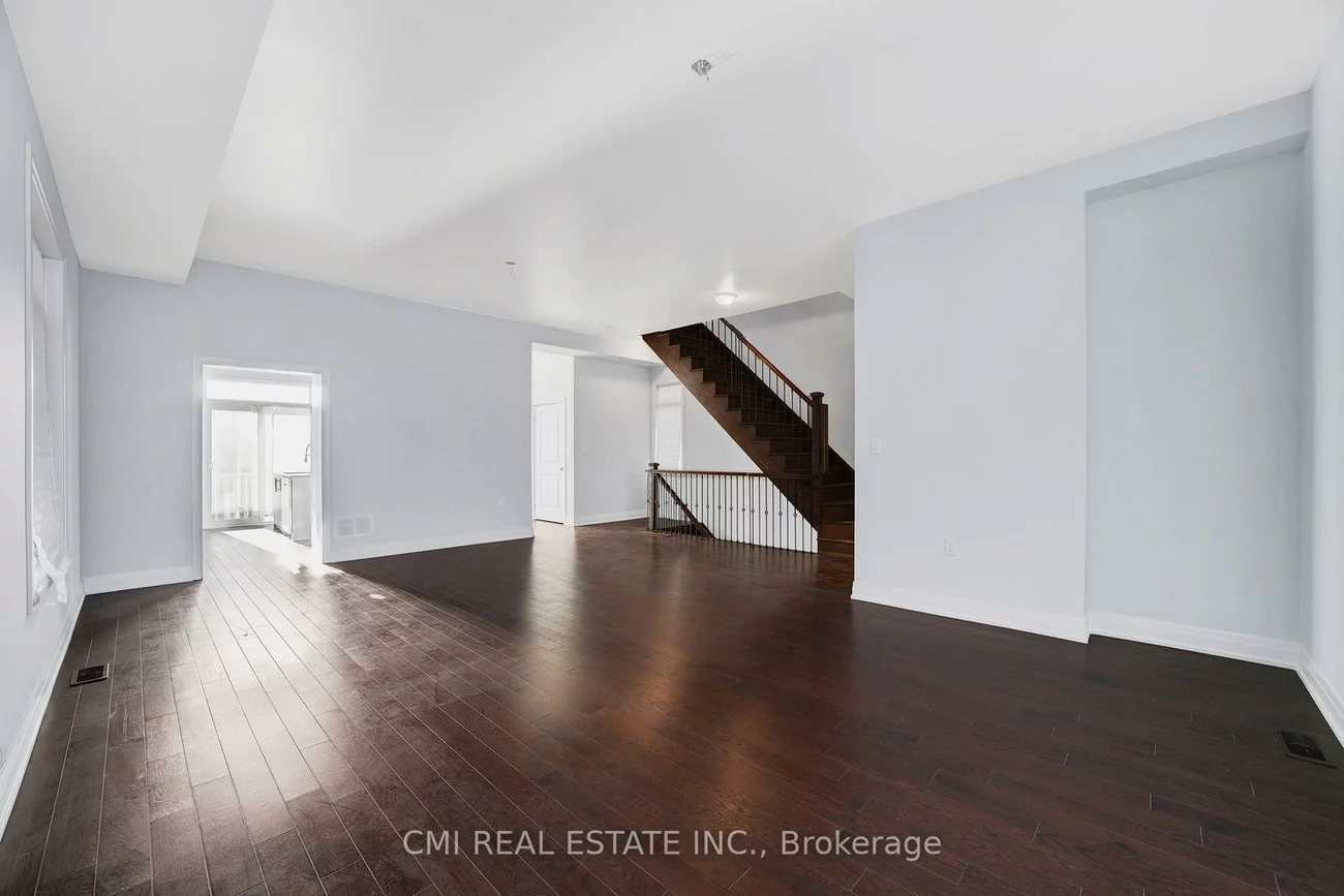 2122, Royal Gala, Lakeview, Mississauga