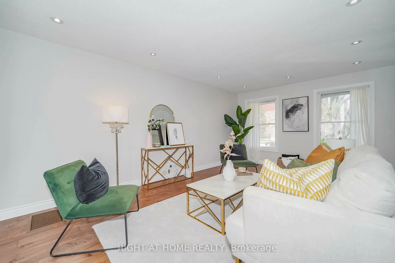 2396, Homelands, Sheridan, Mississauga