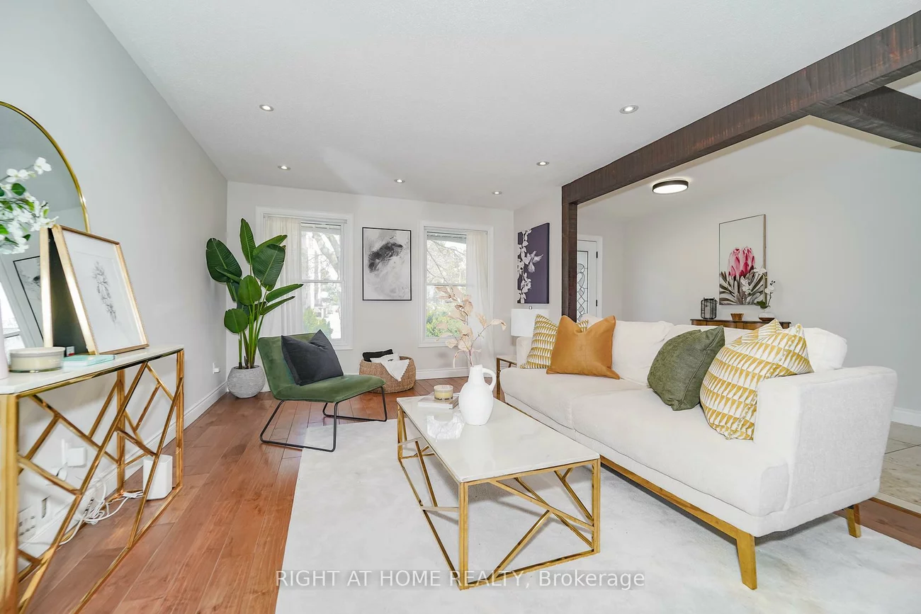 2396, Homelands, Sheridan, Mississauga