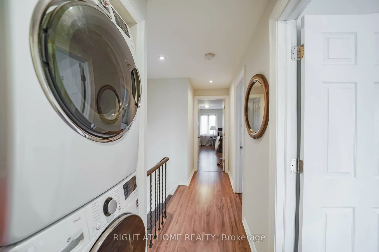 2396, Homelands, Sheridan, Mississauga