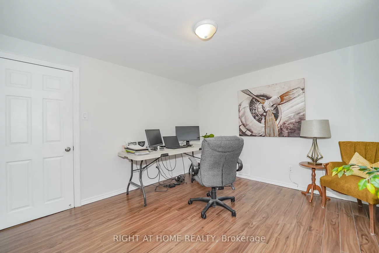 2396, Homelands, Sheridan, Mississauga