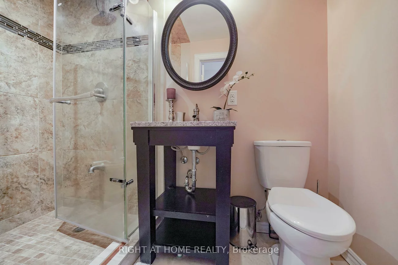2396, Homelands, Sheridan, Mississauga