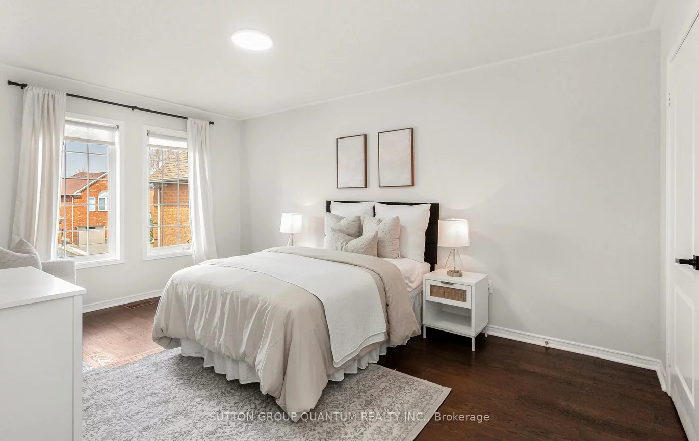2838, Cartwright, Central Erin Mills, Mississauga