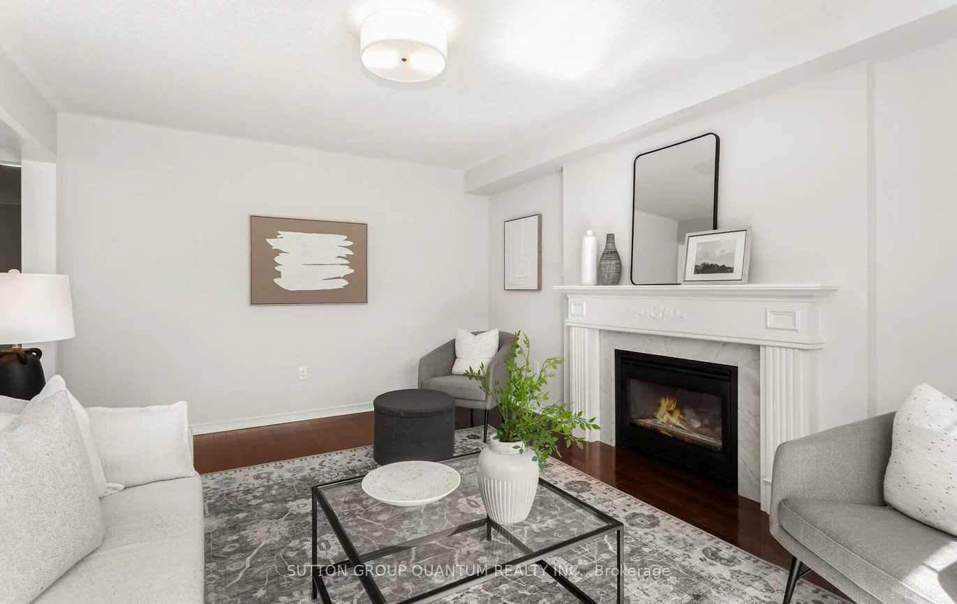 2838, Cartwright, Central Erin Mills, Mississauga