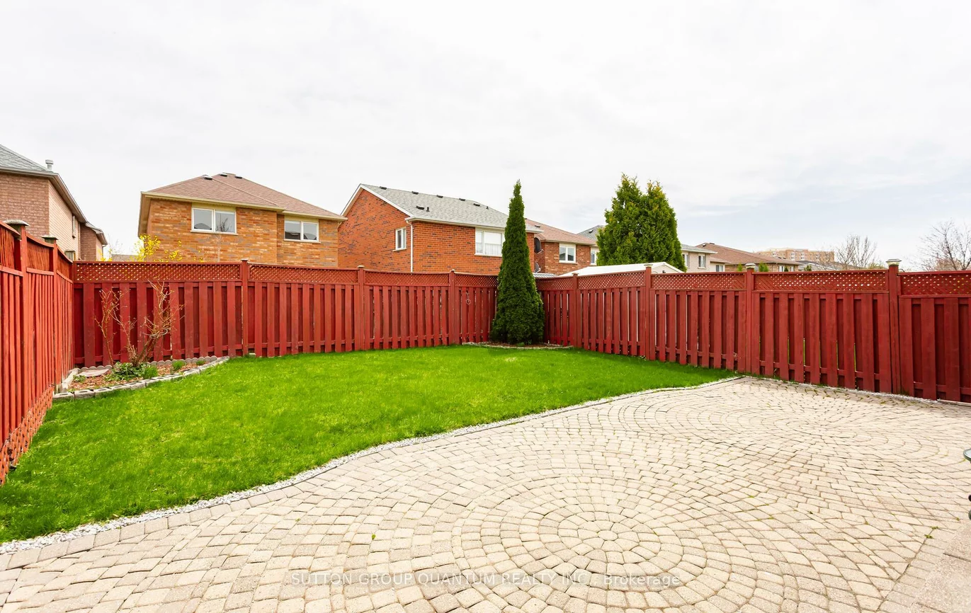 2838, Cartwright, Central Erin Mills, Mississauga