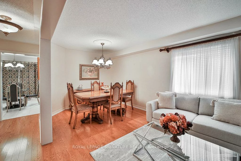 413, Oaktree, Meadowvale Village, Mississauga