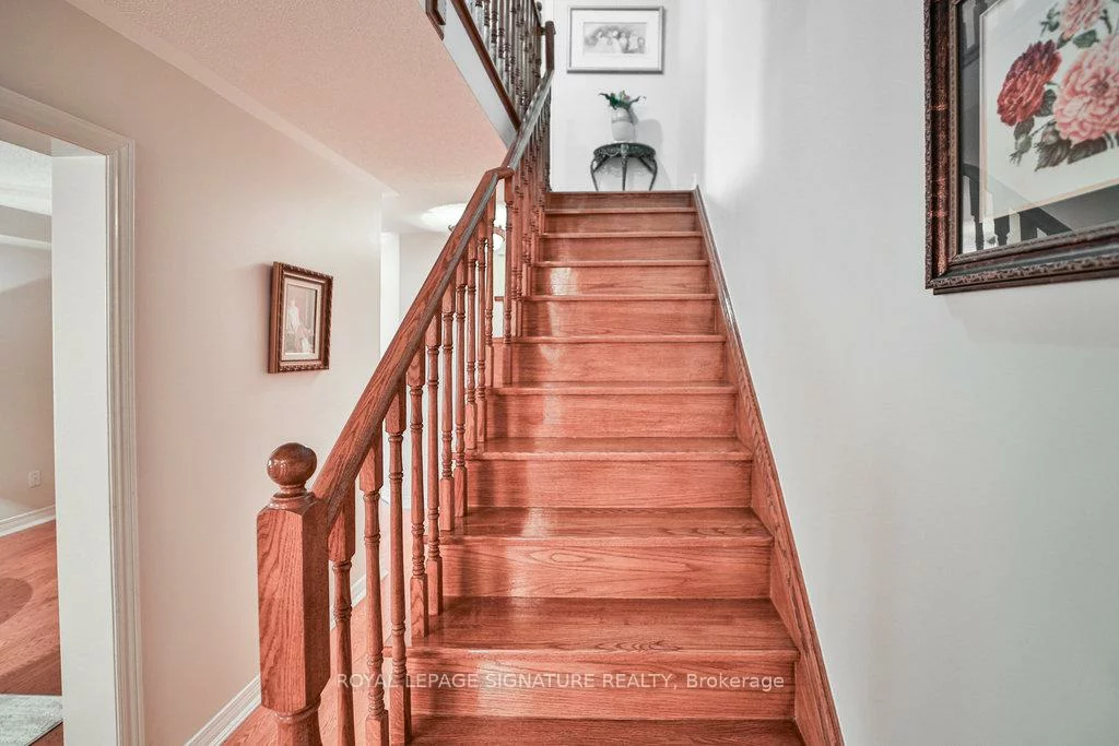 413, Oaktree, Meadowvale Village, Mississauga