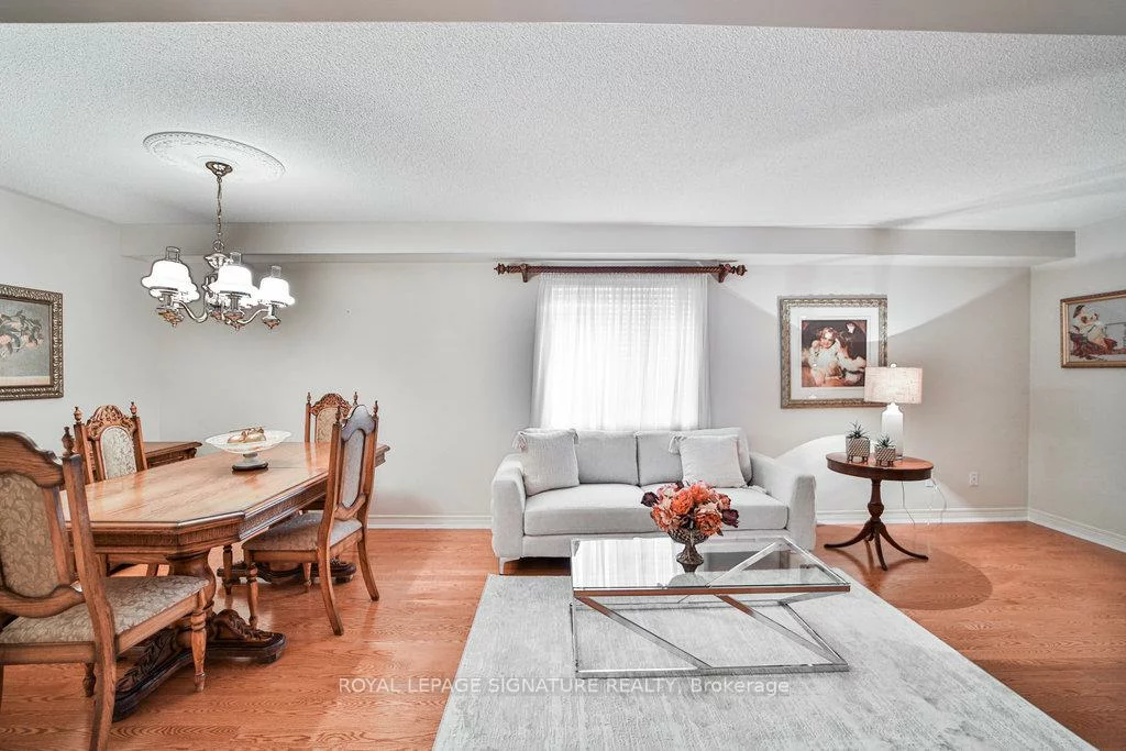 413, Oaktree, Meadowvale Village, Mississauga