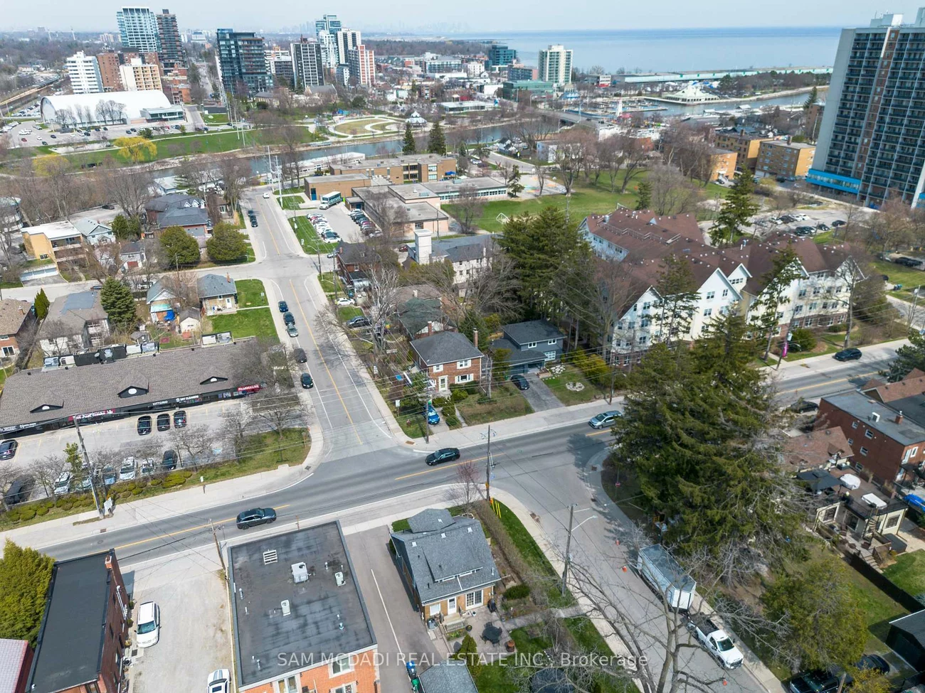44, Mississauga, Port Credit, Mississauga