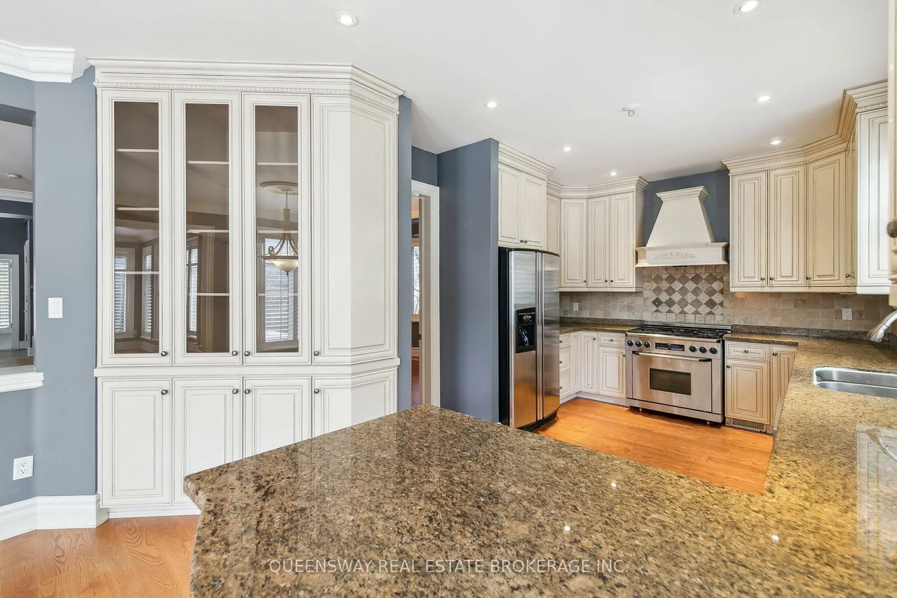1371, Chriseden, Lorne Park, Mississauga