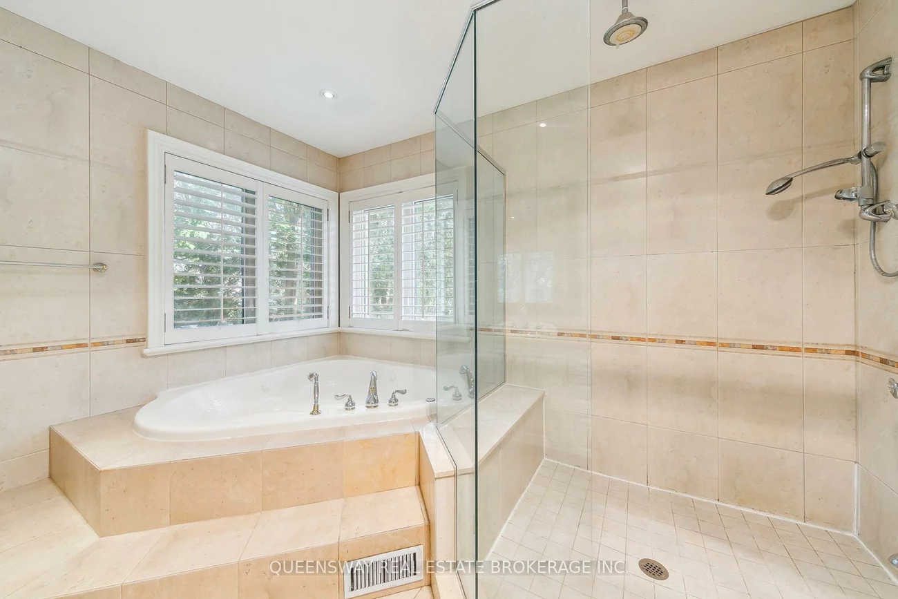 1371, Chriseden, Lorne Park, Mississauga