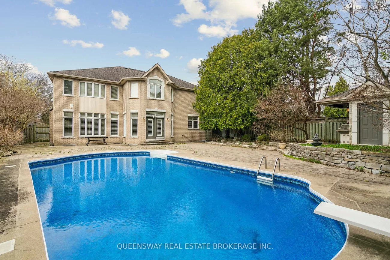 1371, Chriseden, Lorne Park, Mississauga