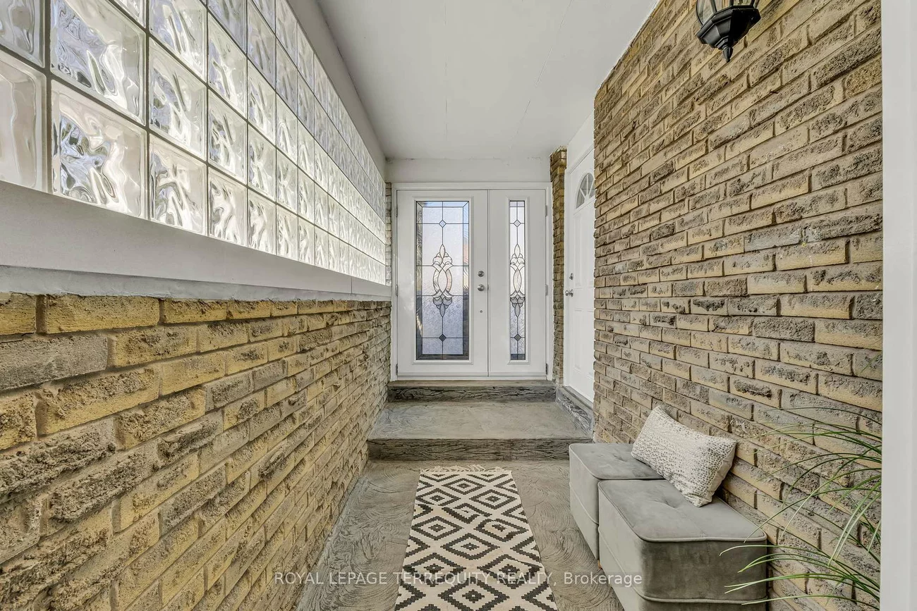 2476, Mainroyal, Erin Mills, Mississauga