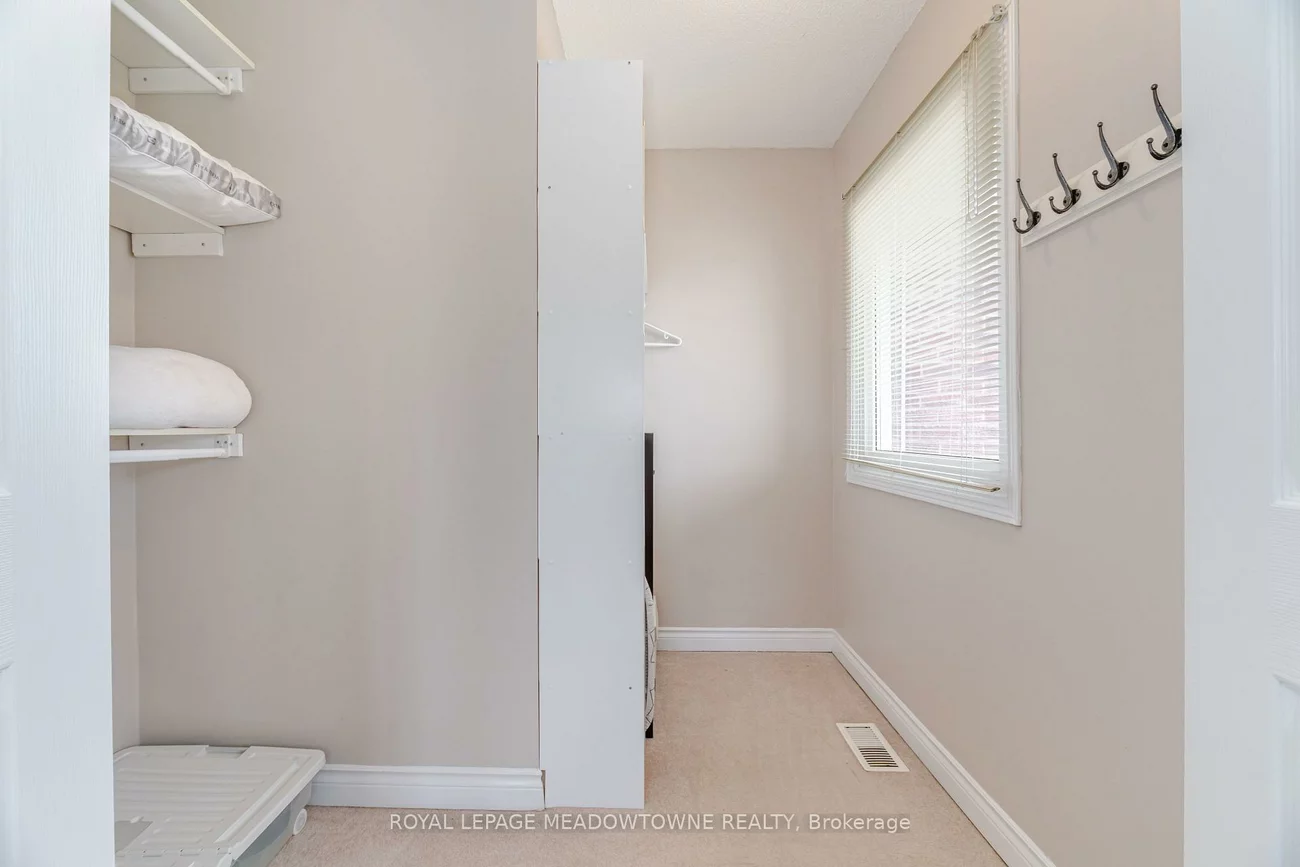 6062, Tenth, Lisgar, Mississauga