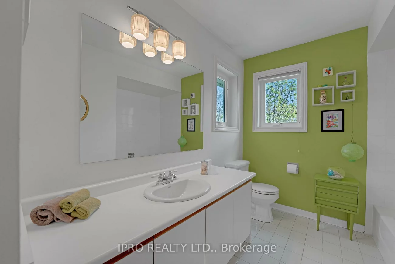 7179, Windrush, Meadowvale, Mississauga