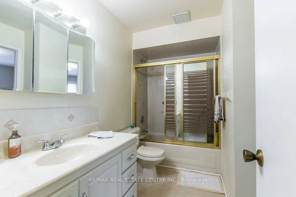 368, Lara Woods, Mississauga Valleys, Mississauga