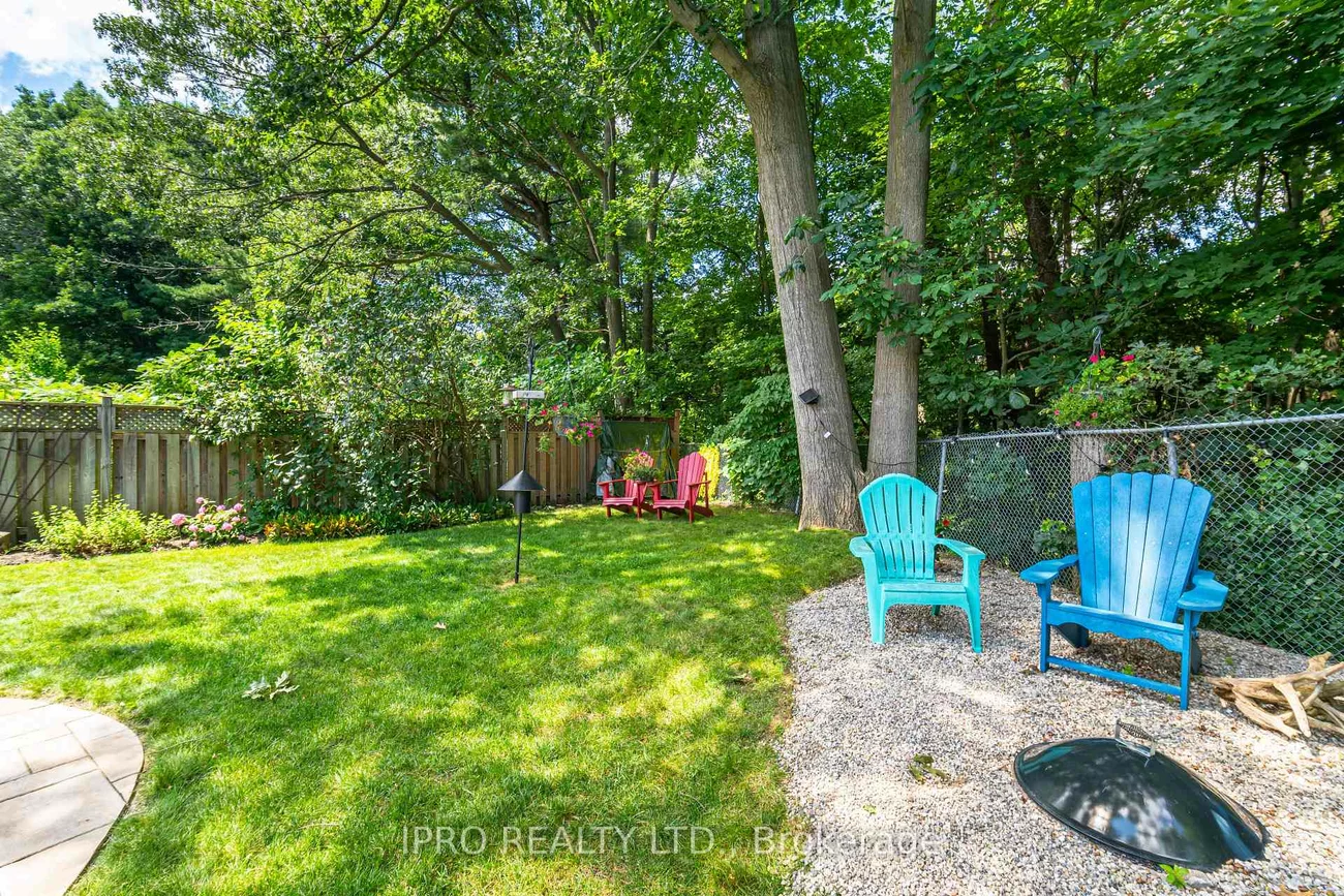 1117, Springhill, Lorne Park, Mississauga