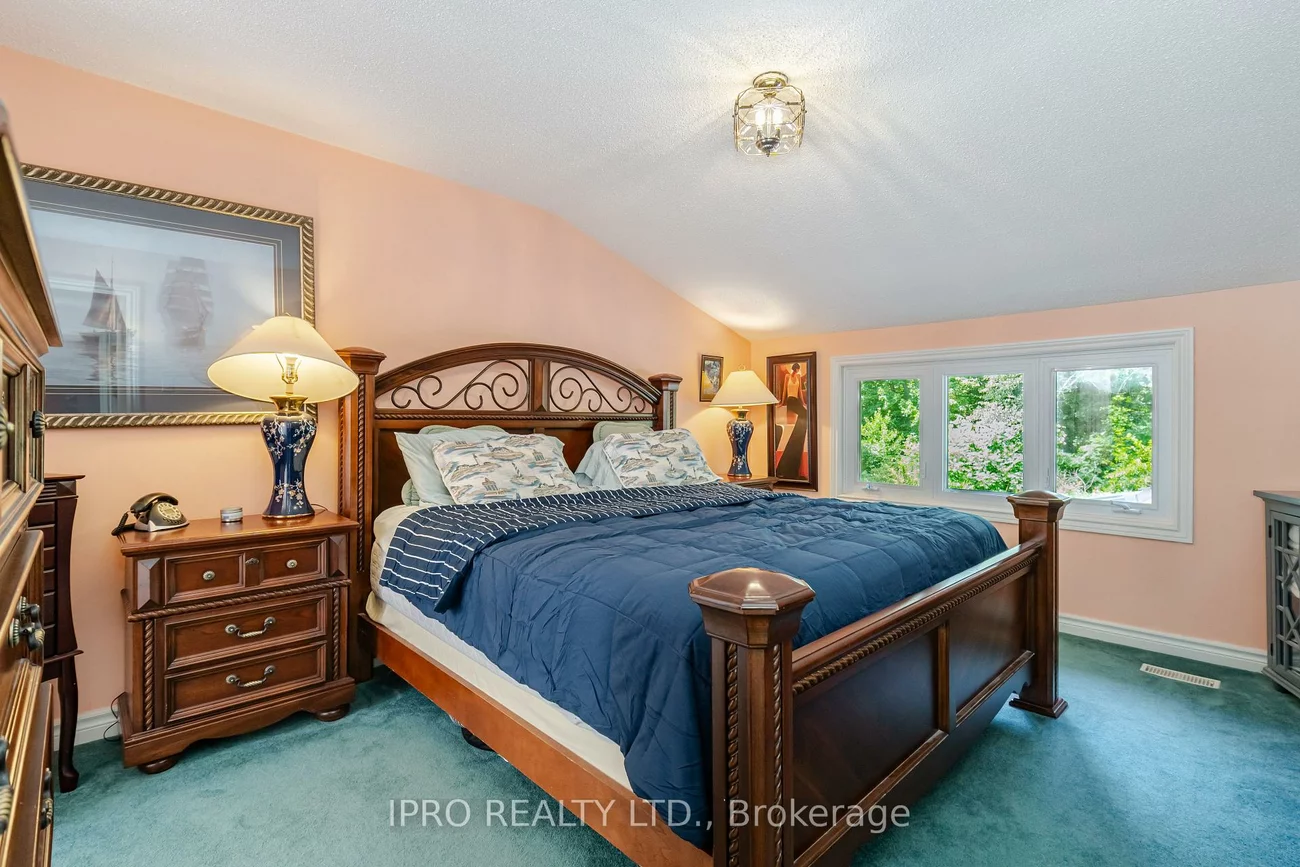 1117, Springhill, Lorne Park, Mississauga