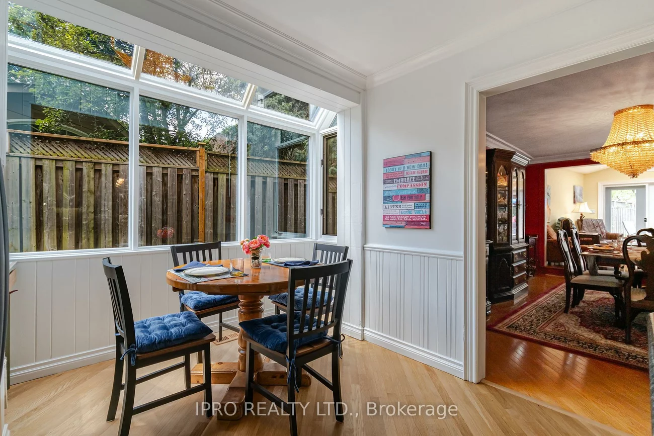 1117, Springhill, Lorne Park, Mississauga