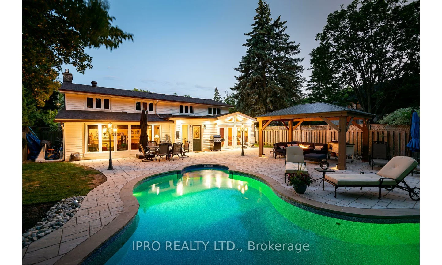 1117, Springhill, Lorne Park, Mississauga