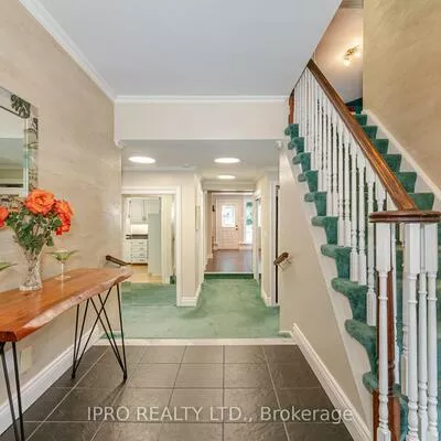 1117, Springhill, Lorne Park, Mississauga
