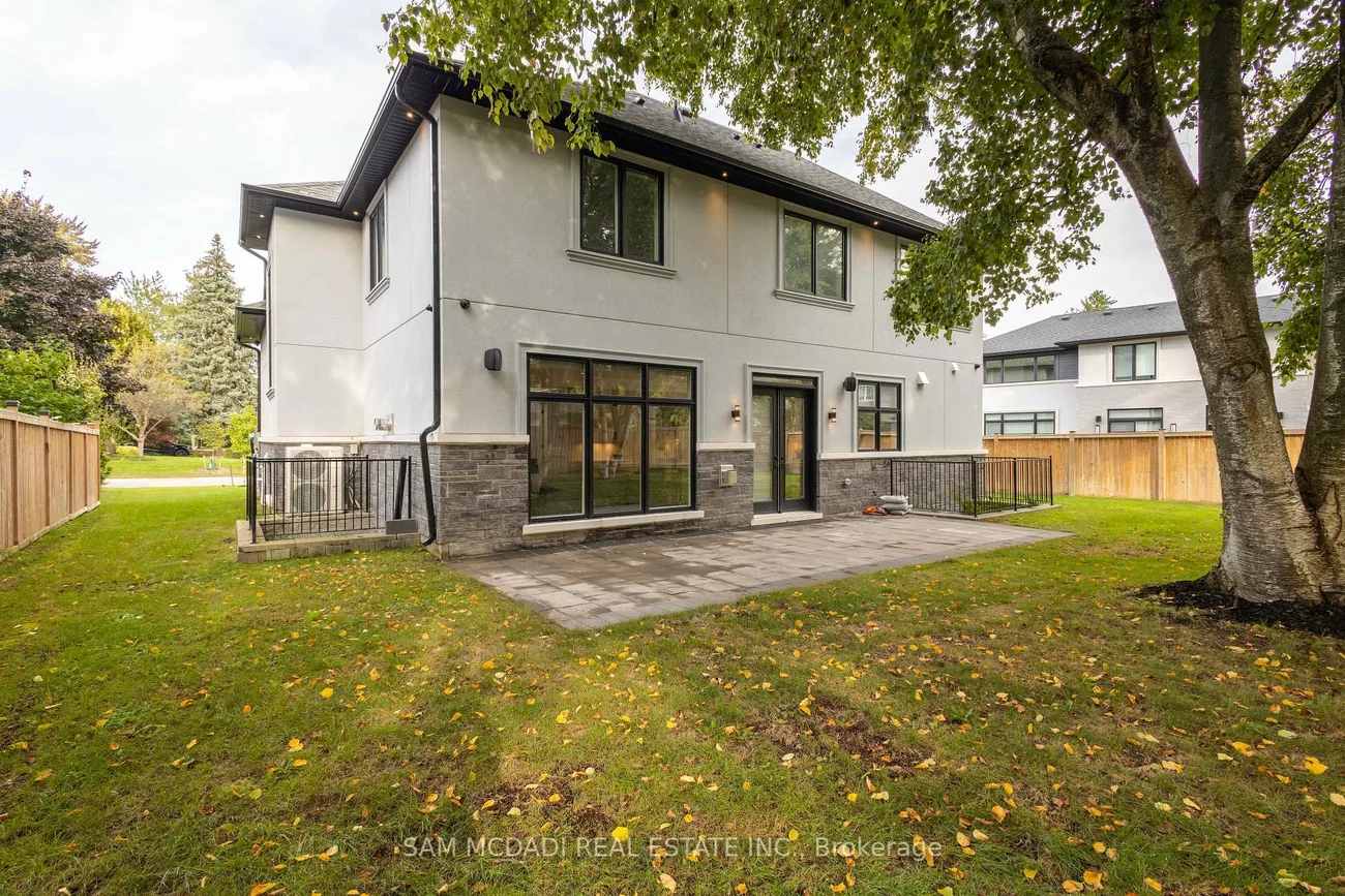1615, Petrie, Clarkson, Mississauga