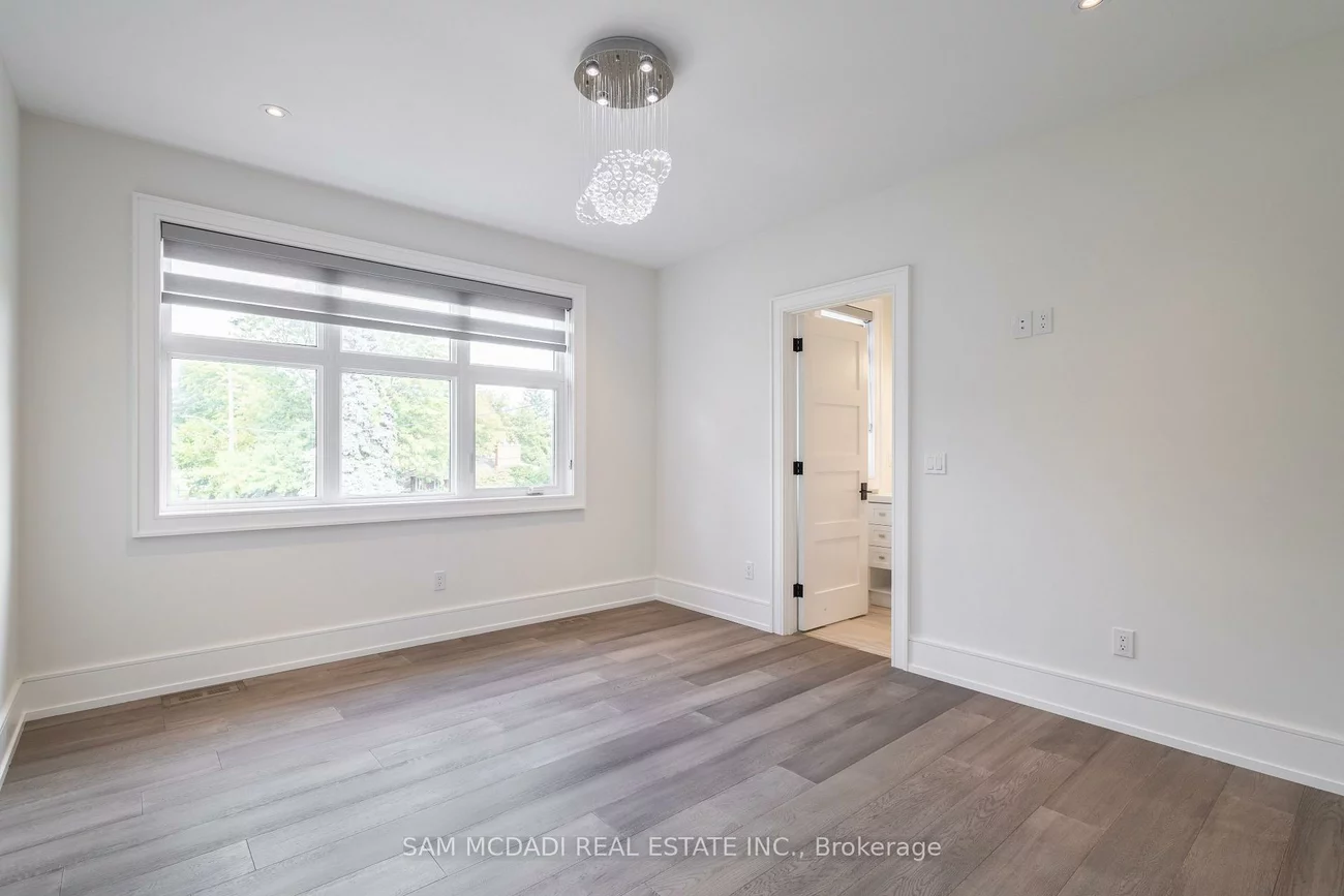 1615, Petrie, Clarkson, Mississauga