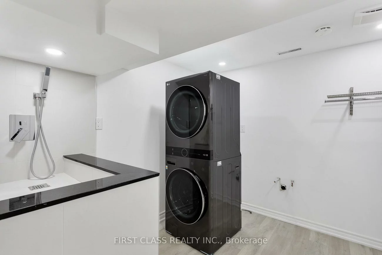 4240, TAFFEY, Erin Mills, Mississauga