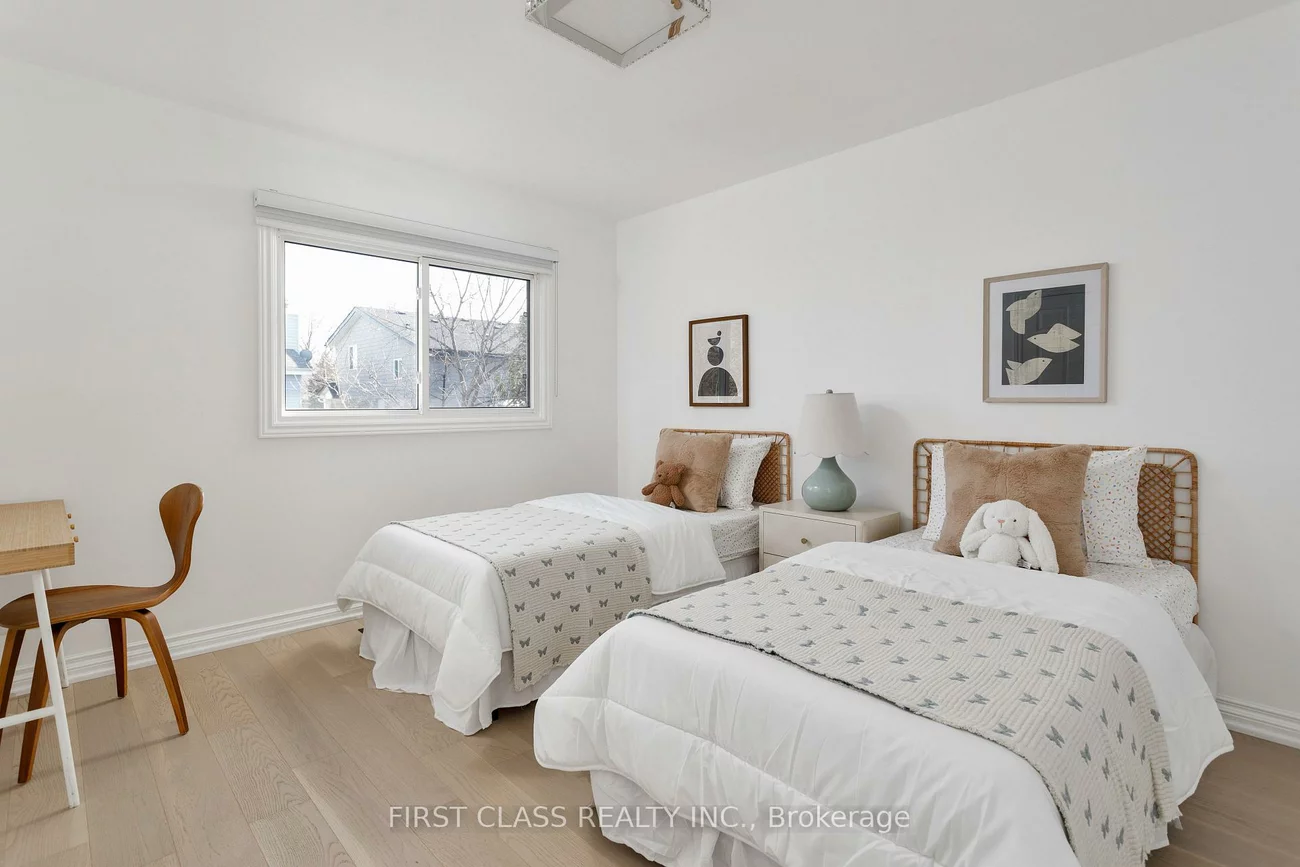 4240, TAFFEY, Erin Mills, Mississauga