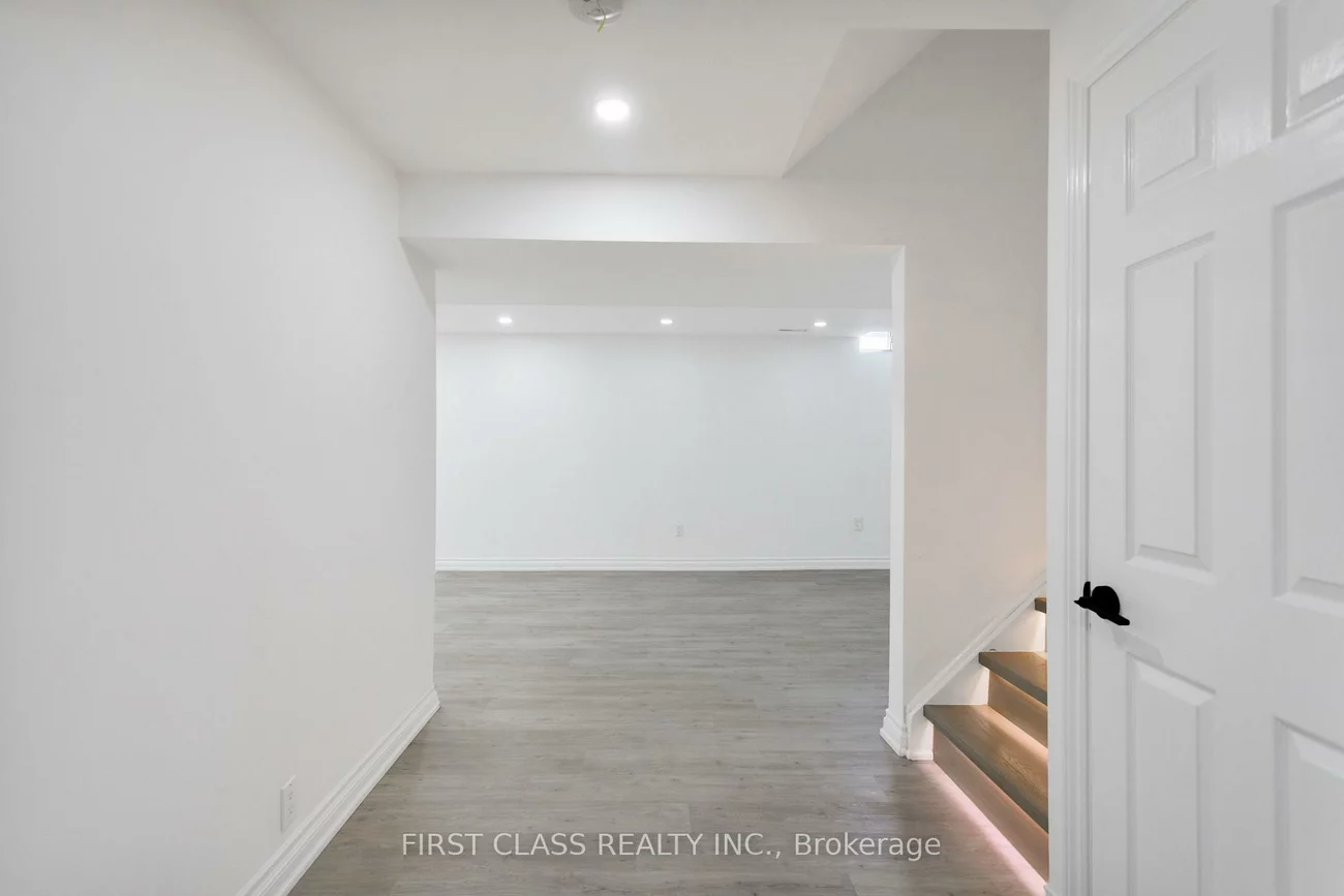 4240, TAFFEY, Erin Mills, Mississauga