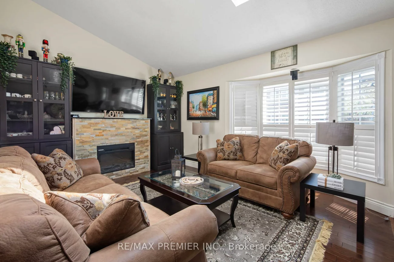 3960, Honey Locust, Lisgar, Mississauga