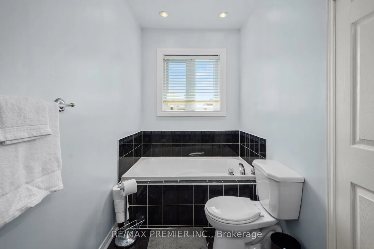 3960, Honey Locust, Lisgar, Mississauga