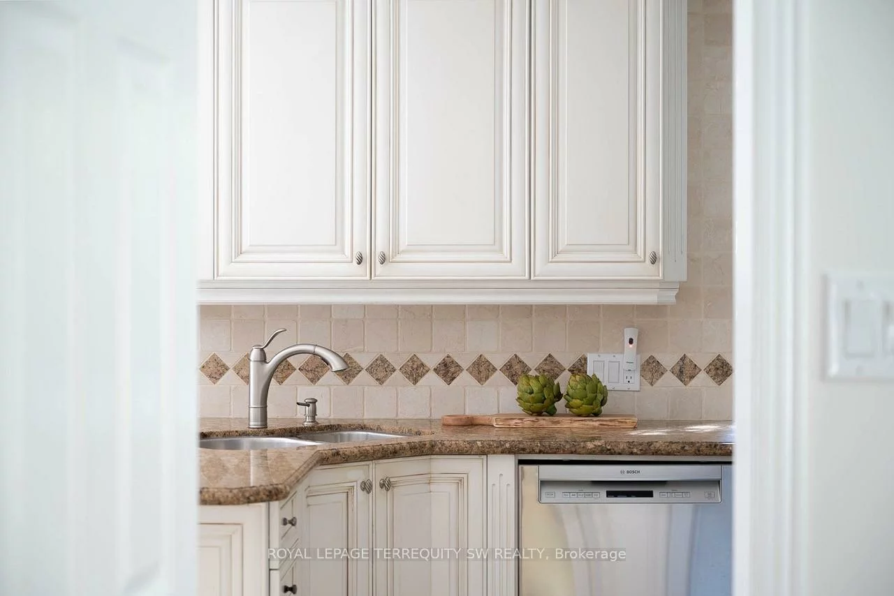 4113, Bridlepath, Erin Mills, Mississauga
